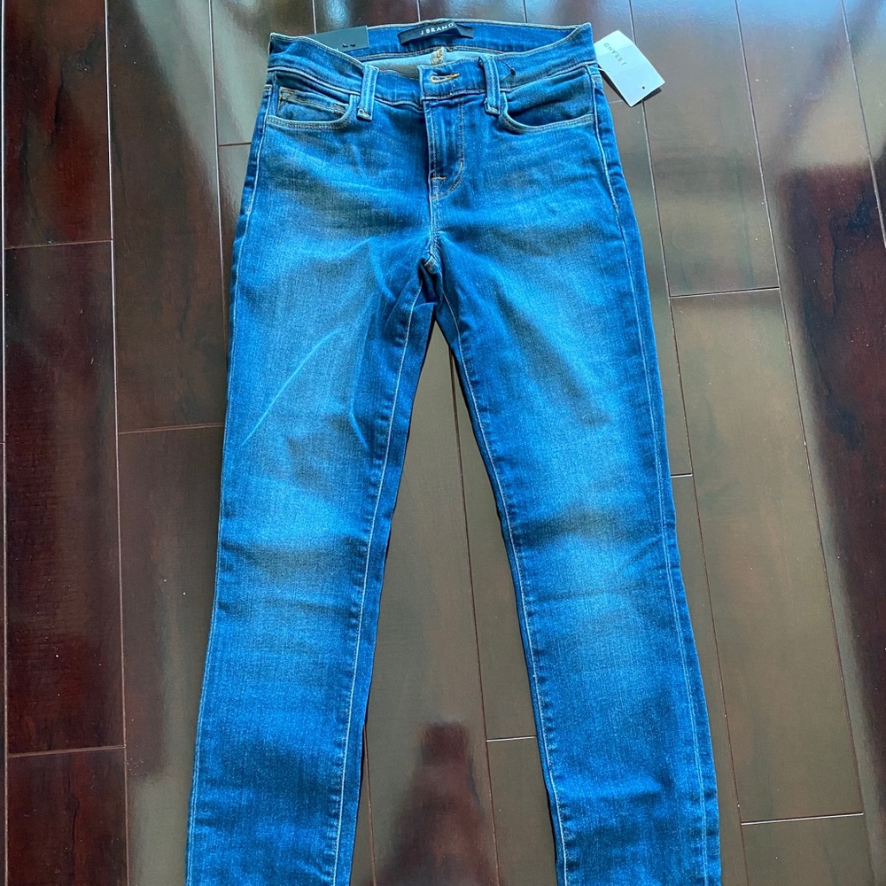 Brand new Jbrand size 23 Jean